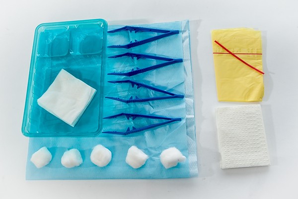 Dressing Pack - Medium - x 30